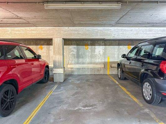 Tiefgaragenstellplatz