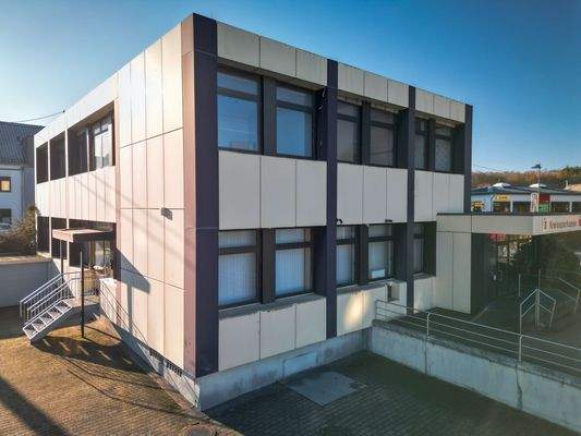 Sparkasse_Neuhäusel92