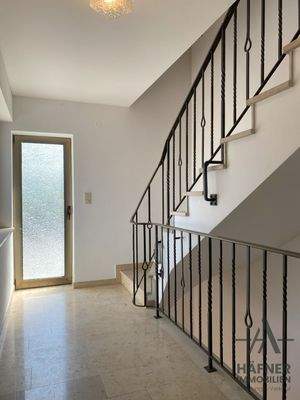 Treppenhaus_Wohnungen