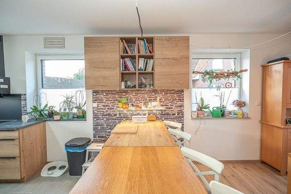 Wohn-/Essbereich mit offener Küche