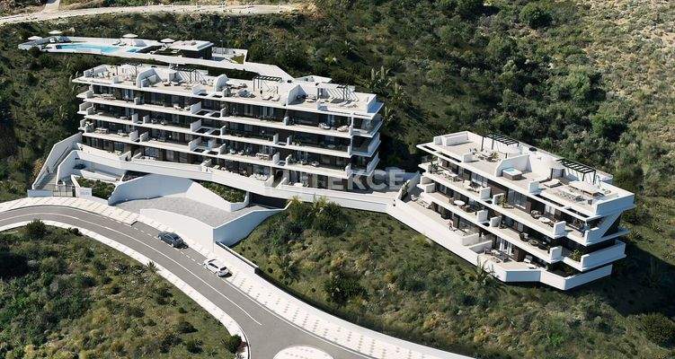 Hillside Apartments with Sea Views in Rincón de la Victoria