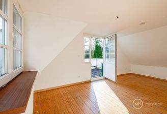 Zimmer im DG mit Zugang zur Dachterrasse