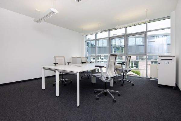 _15I8633_AL27_2_Office 2