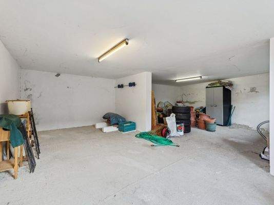 Kellerraum unter Garage