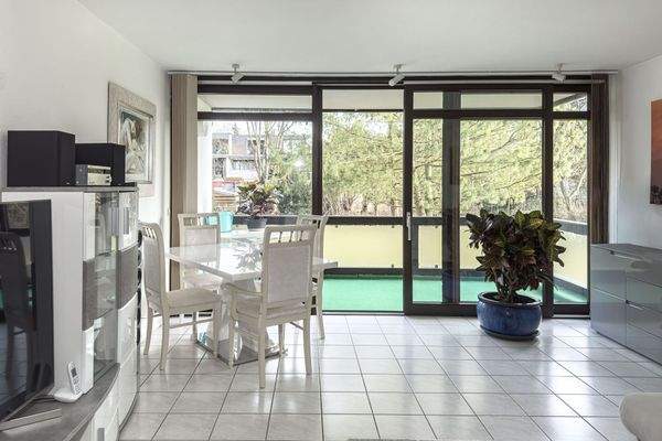 Wohnzimmer-mit-Ostbalkon,-Eigentumswohnung-Gifhorn