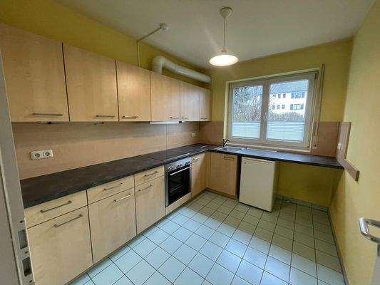 Küche mit Einbauküche