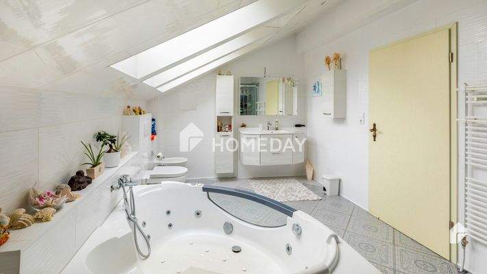 1. OG Badezimmer 2 1