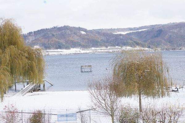 Wintertraum mit Seeblick.JPG