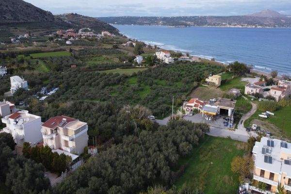 Kreta, Kalyves: Grundstück mit bezauberndem Meerblick zu verkaufen, nur wenige Schritte vom Strand entfernt