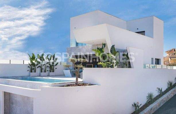 Deluxe Villas Surrounded by Pure Nature in Rojales, Costa Blanca