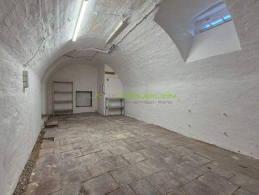 WE01 KG Kellerraum ß2