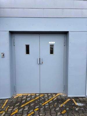 Aufzug außen