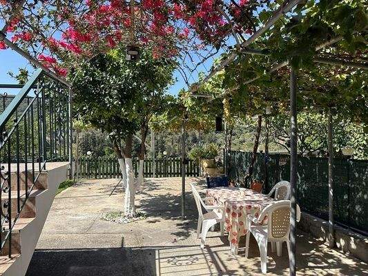 Kreta, Amnatos: Traditionelles Landhaus zu verkaufen