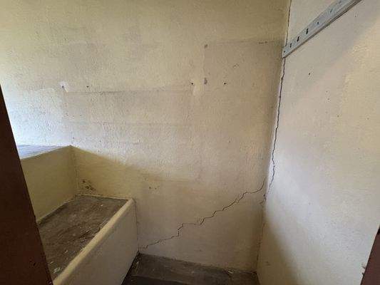 Abstellraum/Podest Kellertreppe