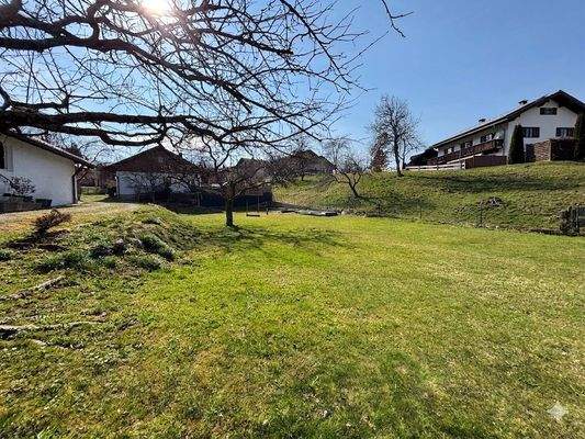 Grundstück nach Süd-West