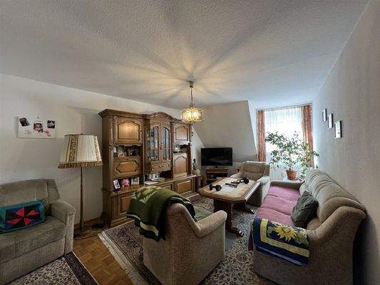 Lichtdurchflutetes Wohnzimmer Haus 2, DG