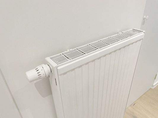 Neue Heizkörper in der Wohnung