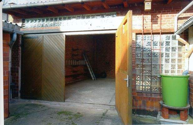 Garage im Gewerbehof