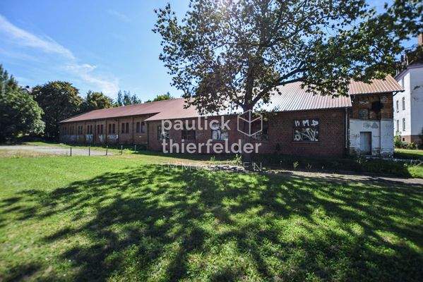 Zusätzliche Lagerflächen auf dem Gelände