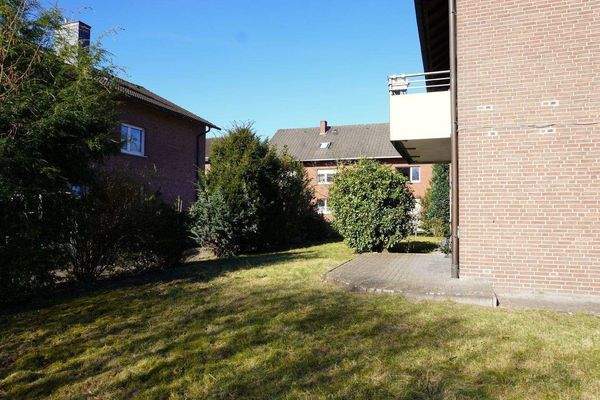 Südgarten mit Terrasse