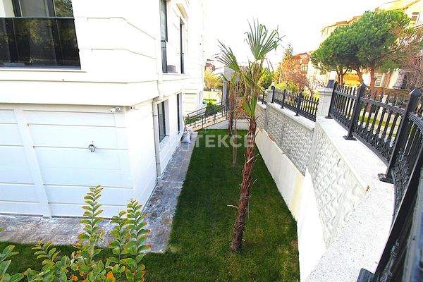 Spacious 3-Bedroom Apartment with Balcony in Istanbul