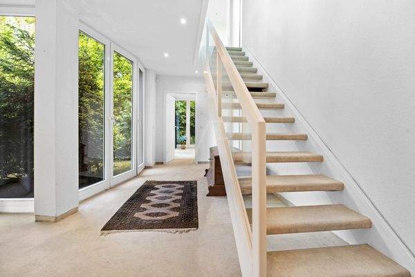 Treppenaufgang im Flur