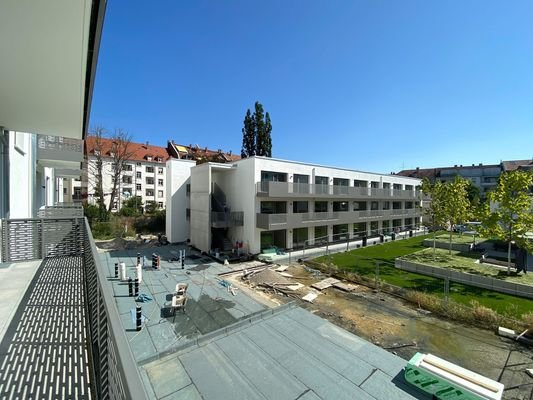 Blick in den Innenhof.jpg