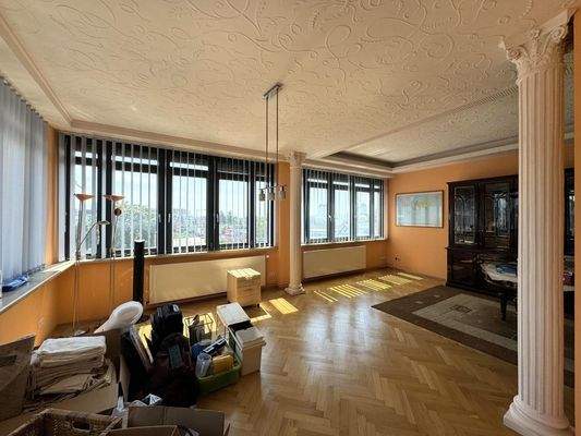 OG / Top 3 / Wohnzimmer mit Bar