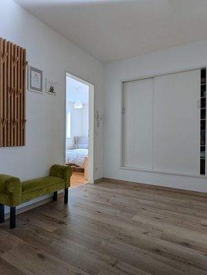 Vorraum samt Einbauschrank