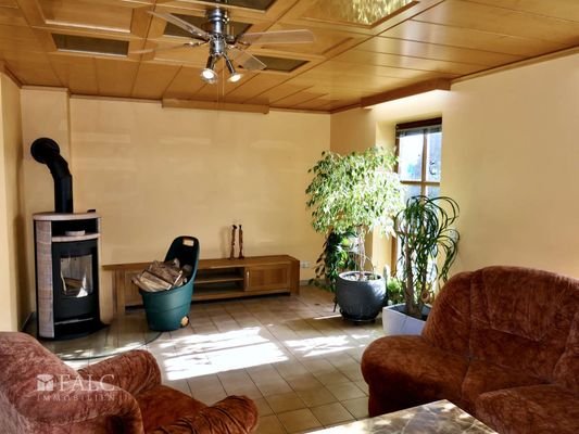 EG: Wohnzimmer, Schwedenofen