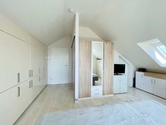 Schlafzimmer|DG
