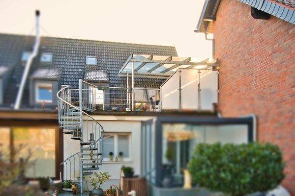 Terrasse mit Gartenzugang