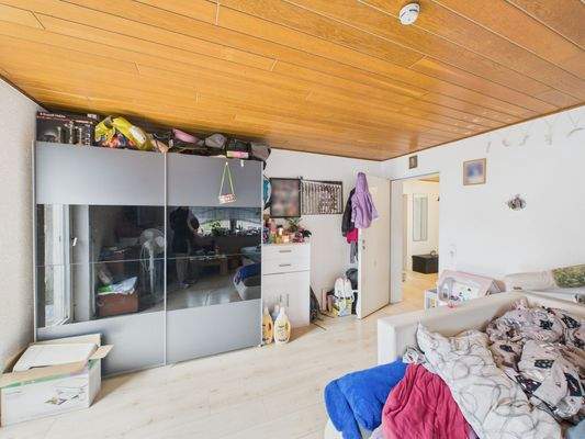 CAM01223G0-PR0177-STILL021