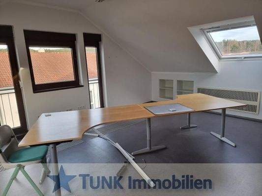 01 - 1. Büroraum Ansicht 2