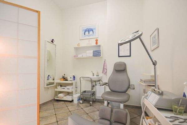 Behandlungsraum/ Büro