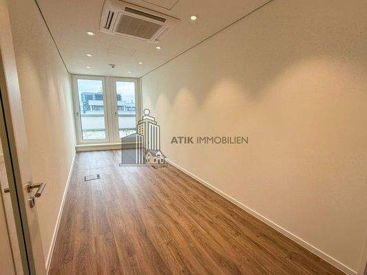 Büro- und Praxisfläche