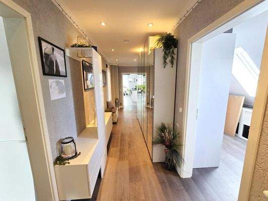 Flur, Deckenbeleuchtung