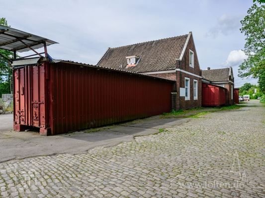 Bahnhofsgebäude - Aussenansicht