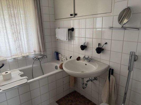 ....das Bad auf der Schlafebene