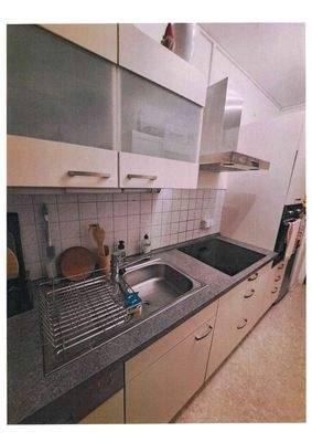 Küche mit Einbauküche - ohne Deko