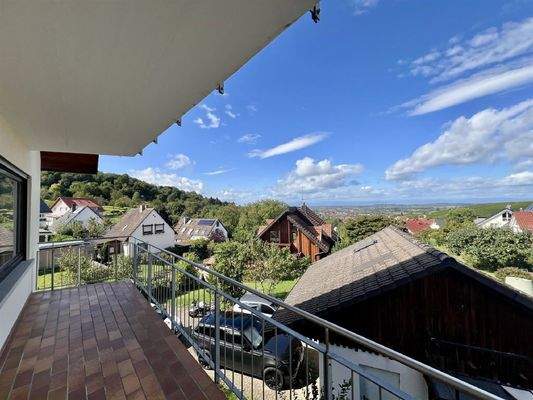 Überdachter Sonnenbalkon OG mit grandioser Aussich