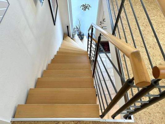 Treppenaufgang zum Dachgeschoss