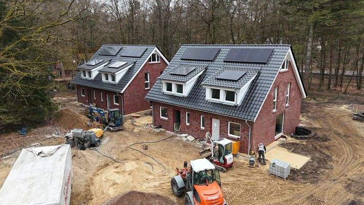 Außenansicht beider Häuser 