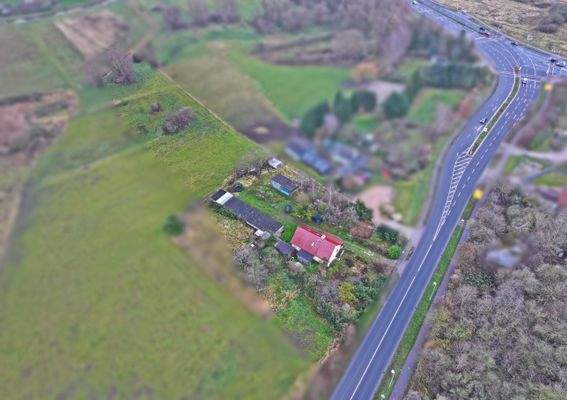 Luftaufnahme - Ansicht Gesamtgrundstück