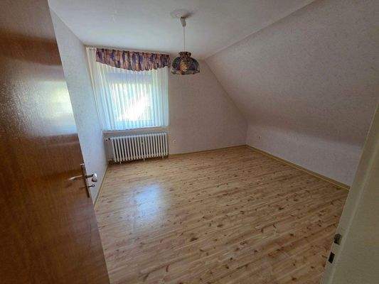 Kinderzimmer im DG.jpg