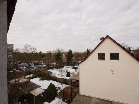  DG | Ausblick Richtung Innenstadt und Ettersberg