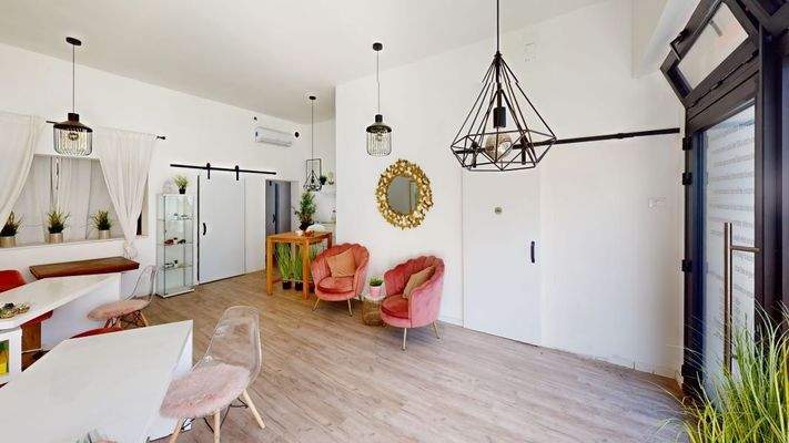 Studio-Bolzano-Bozen-Hauptstadt-Geschäft-Kosmetiksalon-Nagelstudio-studio bellezza