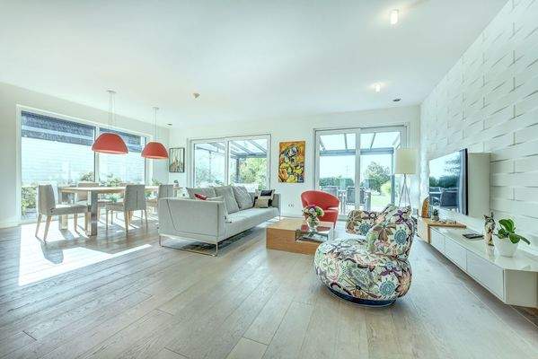 Wohn- und Essbereich 