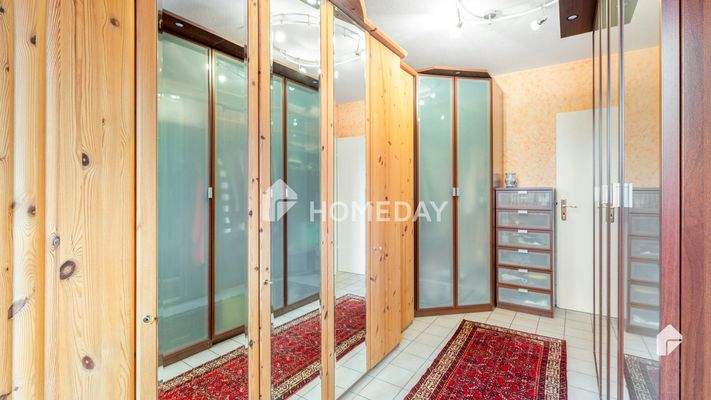 1. OG Ankleidezimmer 1