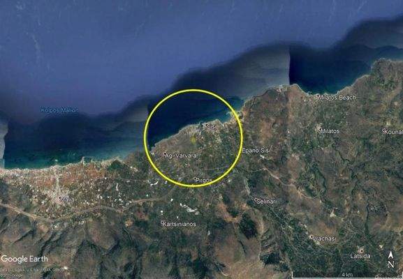 Kreta, Sisi: Gruppe benachbarter Grundstücke mit Meerblick zu verkaufen